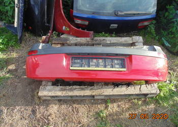 Zderzak tylny tył Opel Corsa C 00-06 lampy przeciwmgielne czerwony