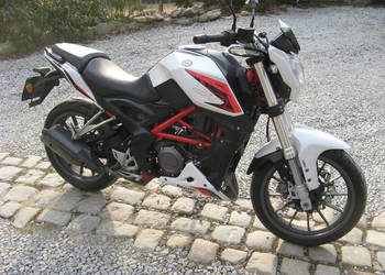 Benelli BN 251 - oszczędny 3L / 100 km - 2020 rok
