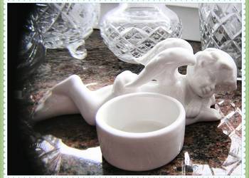 ceramiczna figurka aniołek Świecznik