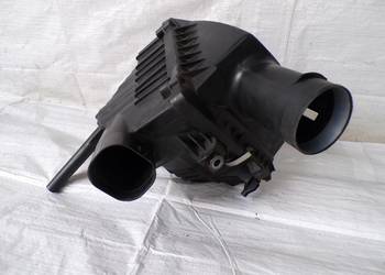 OBUDOWA FILTRA POWIETRZA OPEL VIVARO B 1.6 dCi 165009078R 93867738