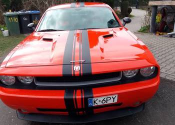 Dodge Challenger Hemi 5,7