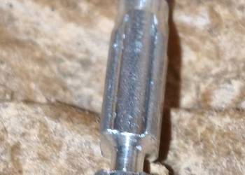 Zaworek pływaka gaźnika K68 Dniepr MT K650 Ural