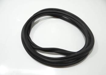 USZCZELKA KLAPY BAGAŻNIKA BMW E60 OE (4623752)