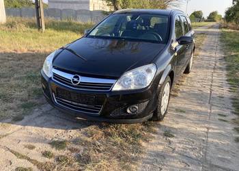 Opel Astra H 1.9 CDTI 101 PS 2007 rok klima
