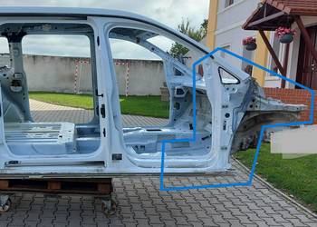 Ford Tourneo Connect III MK3 ĆWIARTKA PRAWY PRZÓD
