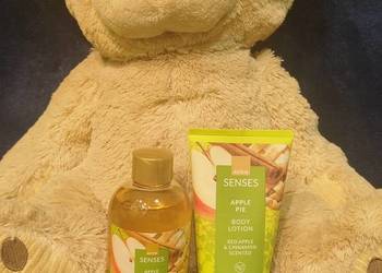 Zestaw Apple Pie (szarlotka) Avon - płyn do kąpieli 250ml+balsam do ciała 1