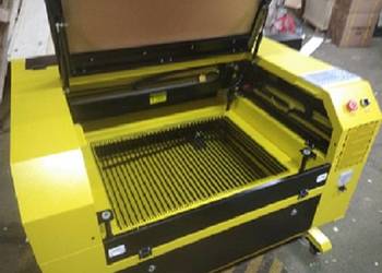 Ploter laserowy CO2 50X70 cm , EFR 80 W , ruida 6445
