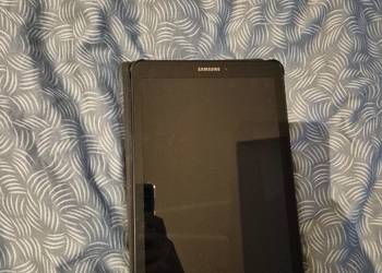 Sprzedam tablet Samsung tab e