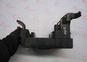 VW GOLF V 07r skrzynka bezpieczników 0-1718128-1