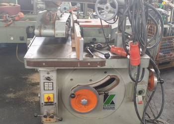 Frezarka dolnowrzecionowa OKOMA z posuwem