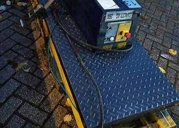 Podnośnik samochodowy nożycowy