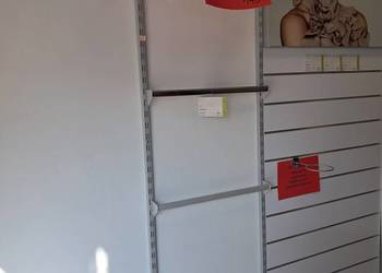 Ekspozytor naścienny LINE