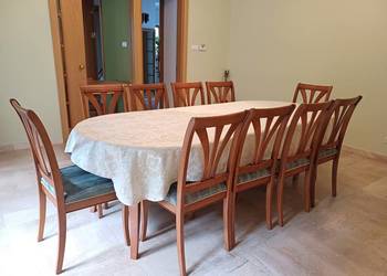 Rozkładany, duży stół owalny + 10 krzeseł tapicerowanych