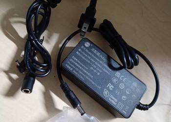 Zasilacz sieciowy Dste (NKC0803000) z couplerem DR-LPE12
