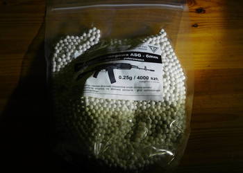 Paczka precyzyjnych kulek ASG do pistoletów na kulki z odpustu 0.25g 1kg