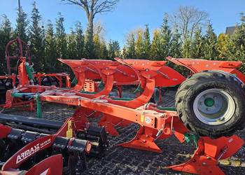 Pług obracalny 4 skibowy