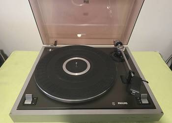 Gramofon PHILIPS  GA 437