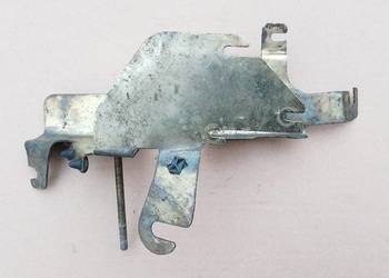 Mocowanie hydraulicznej pompy klapy bagażnika BMW E39 kombi