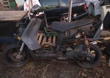 Skuter Piaggio, raczej na czesci