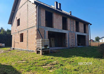 Śledziejowice, 5 pokoi,garaż,działka 700m2 .