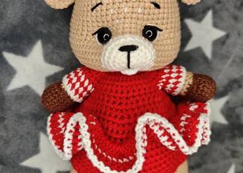 Maskotka jeleńek na szydełku.