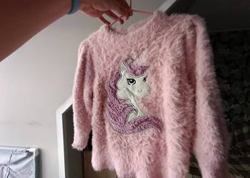 Sweter z jednorożcem Sinsay roz. 116