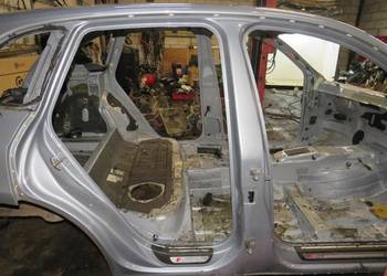 PRÓG SŁUPEK PRAWY BOK AUDI Q5 8R