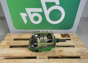 Kosz przedniego napędu John Deere 6220