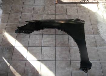 TOYOTA COROLLA SEDAN KOMBI 02/07 blotnik TOYOTA COROLLA SEDAN KOMBI 02/07 blotnik