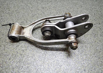 KIWAK KOŁYSKA ŁĄCZNIK WAHACZA ŁOŻYSKA SUZUKI DR 750 BIG 88-90R