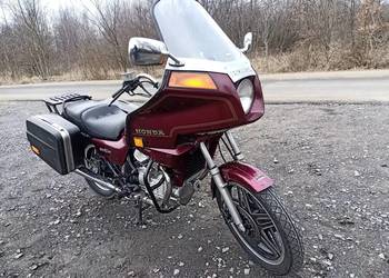 Honda GL500 Silverwing CX500 doinwestowana