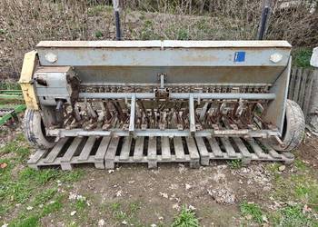 Siewnik zbożowy Poznaniak S043