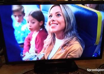 TV LED 32 cale "Sharp Aquos" z DVB-T i pilotem