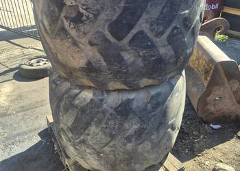 Opony z felgami 710/40-22.5