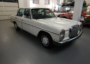 Mercedes W114 280E Automatic Klima z 1970 roku – prawdziwa perełka