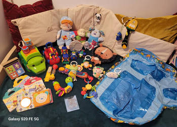 Pościele, pierwsze zabawki, książki, maskotki, ramka, basenik, latawiec..