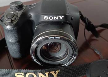 Sprzedam aparat fotograficzny cyber shot DSC-H300 .