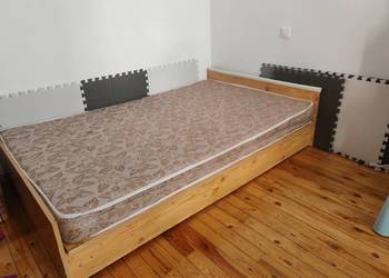 Łóżko z materacem 120x200