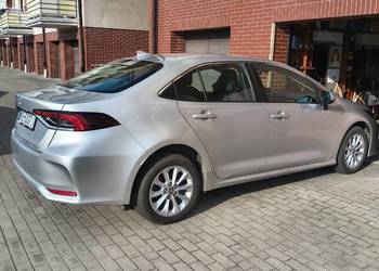 Toyota Corolla sedan 2021r. 1,5 benz 125KM 72tys km