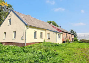 Dom z działką 3200 m² i budynkiem gospodarczym