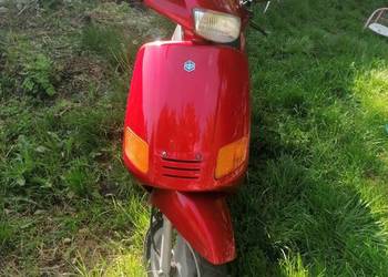 SkuterPiaggio vespa 95 oplaty dokumenty sprawny