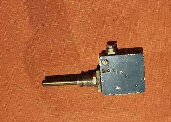 Elektryczne regulatory dwustanowe temperatury ERT-01-