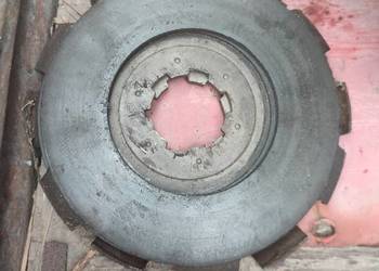 Sprzęgło tarcze sprzęgła załączania młocarni Massey Ferguson 520 525 530
