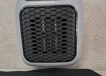 nowy mini grzejnik elektryczny 800W podłączany bezpośrednio do gniazdka