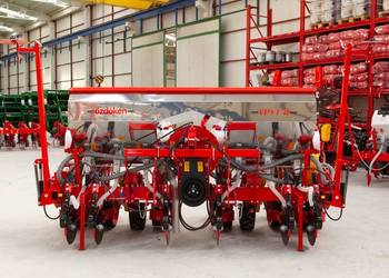 Siewnik do kukurydzy 6-rzędowy OZDOKEN VPYT-DG6