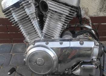 Suzuki Intruder Vs silnik 400