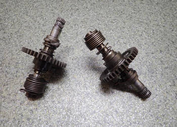 1 SZT. MECHANIZM ROZRUCHU WAŁEK KOPKI TRYB SPRĘŻYNA SUZUKI DR 600 85-89R