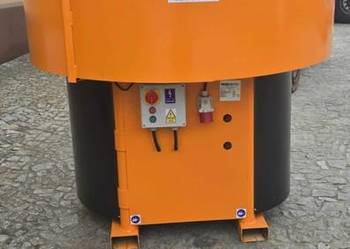 Betoniarka elektryczna 1200L