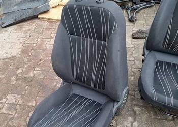 FOTEL PRAWY PRZÓD OPEL CORSA D FOTEL PRAWY PRZÓD CORSA D 5D