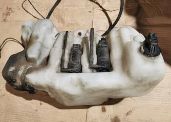 Zbiorniczek spryskiwaczy pompka BMW e39
